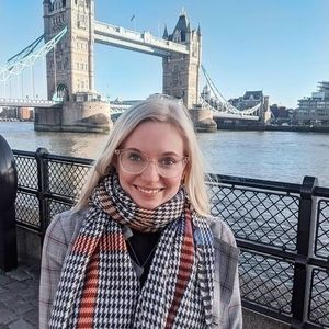 Meet your Posher, Emily